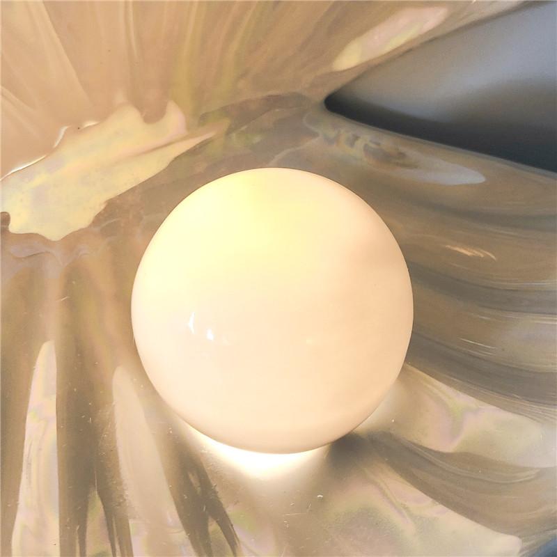 Sirenita - Perlen & Muschel-Schreibtischlampe